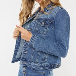 KanCan Henney Classic Trucker Jean Jacket Size M